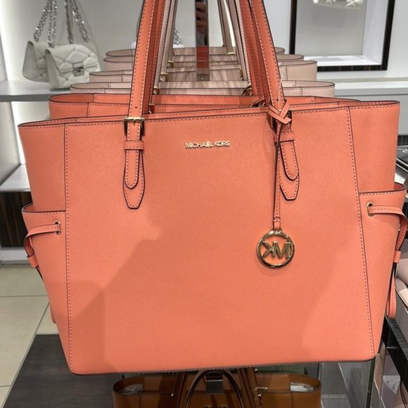 Michael Kors Gilly Large Drawstring Travel Tote Sherbert Leather - Picture 2 of 16